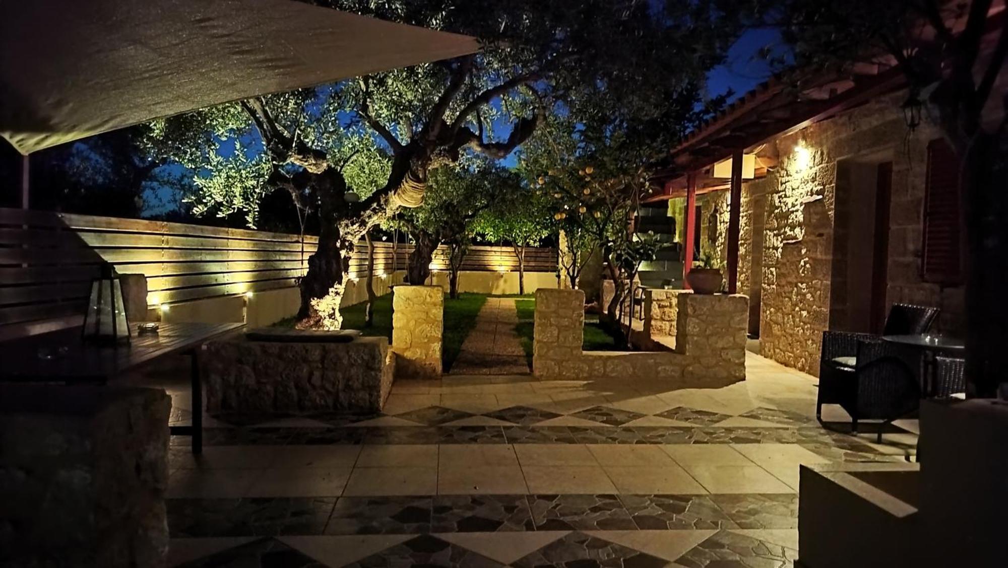 George'S Houses Riglia Екстер'єр фото